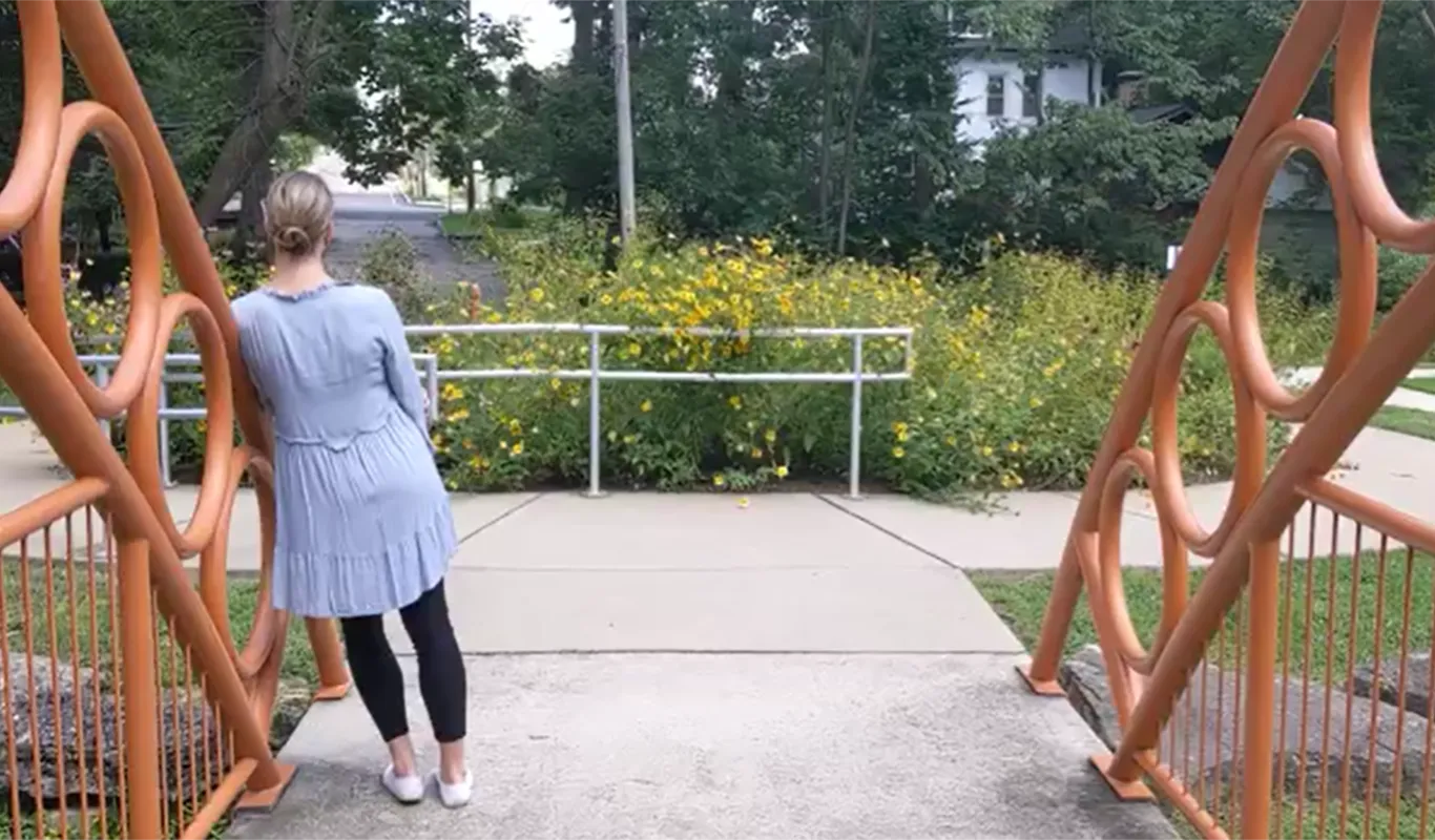 Leah Korn WashU Dancer in Exquisite Dance
