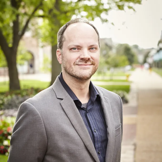 ​Sean Savoie​